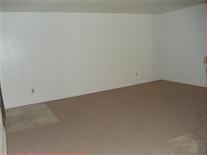4th image of 9589 Kelley Dr