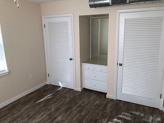 3rd image of 1843 Collier Ave