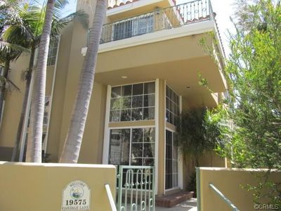 19575 Oakdale Ln, Huntington Beach, CA, 92648