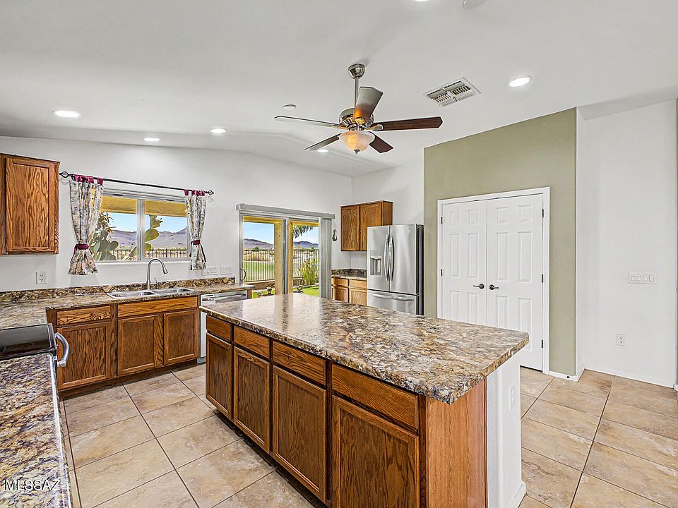 1st image of 8581 N Continental Links Dr