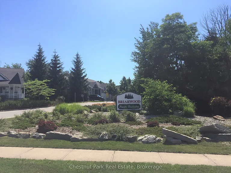 23 Green Briar Dr — Photo 2