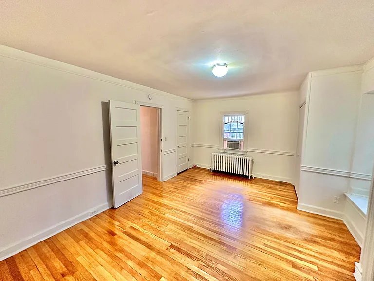 4422 Greenwich Pkwy NW — Photo 19