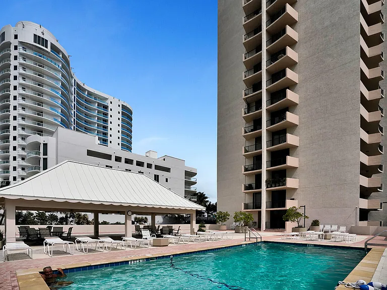 4200 N Ocean Dr #1-806 — Photo 38