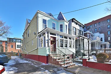 3258 Decatur Avenue  image 1 of 31