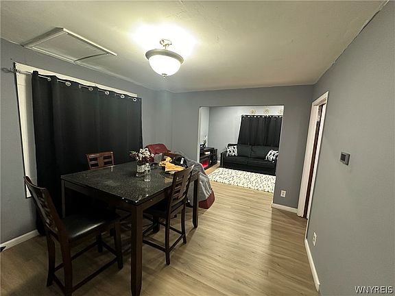 4th image of 35 Fleming St