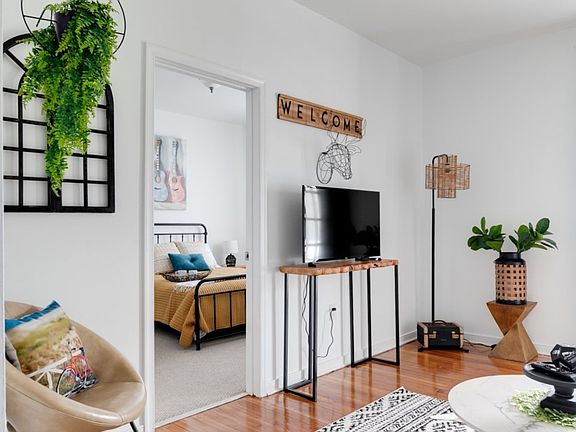 4th image of 19-21 N Stafford Ave #21-3