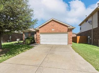 5837 Sea Bass Dr, Fort Worth, TX 76179