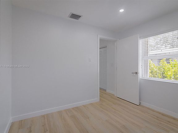 5th image of 2187 NW 41st St #2