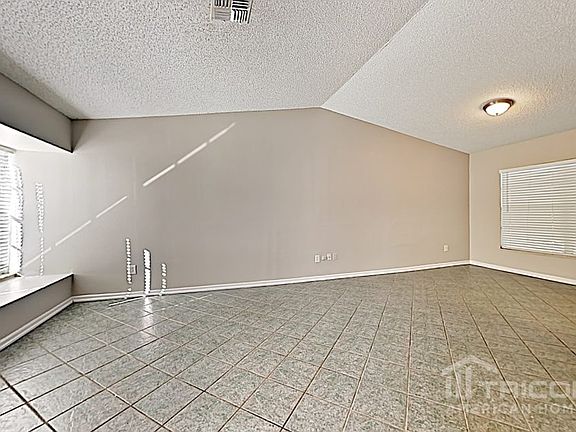 3rd image of 1616 Palm Leaf Dr
