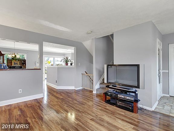 4th image of 1239 Athens Ct