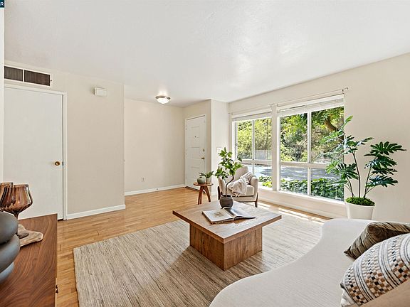 5th image of 1888 Tesoro Ct