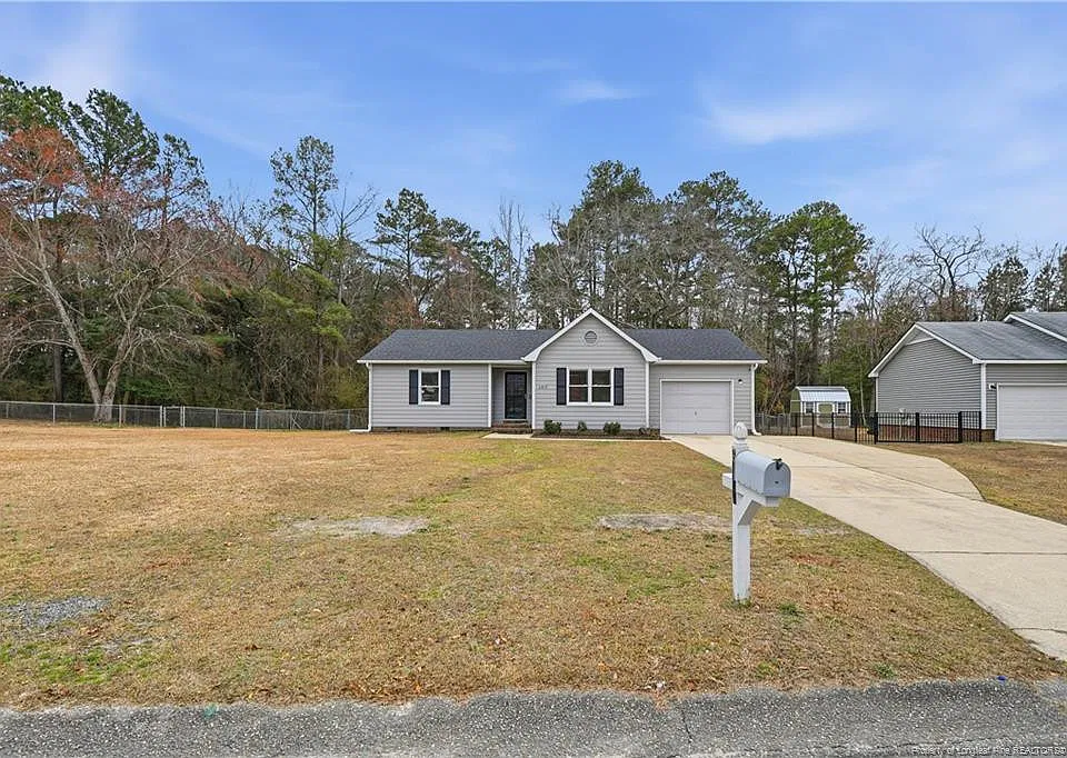 6813 Foxton Ct