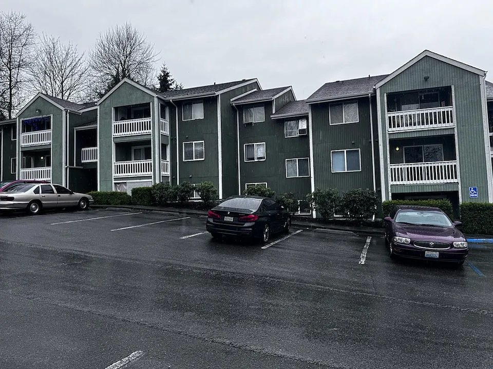 Waverly Apartments