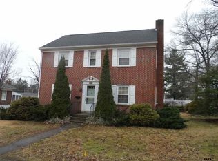 166 Seminary Ave, Gettysburg, PA 17325