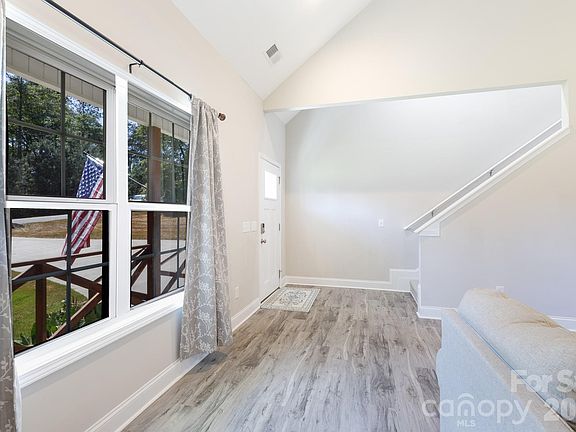 5th image of 949 Jason Lyle Dr