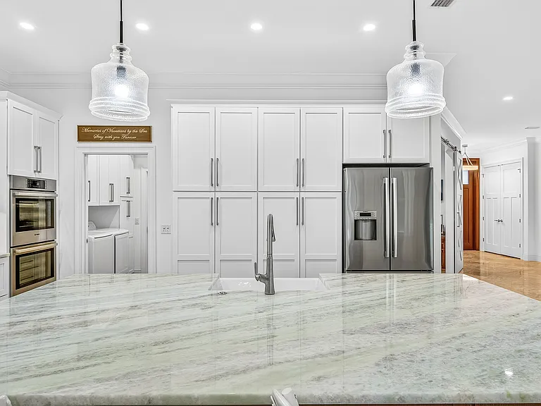 2160 Sanford Ct — Photo 12