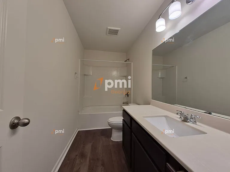 1081 Coldwater Dr — Photo 21
