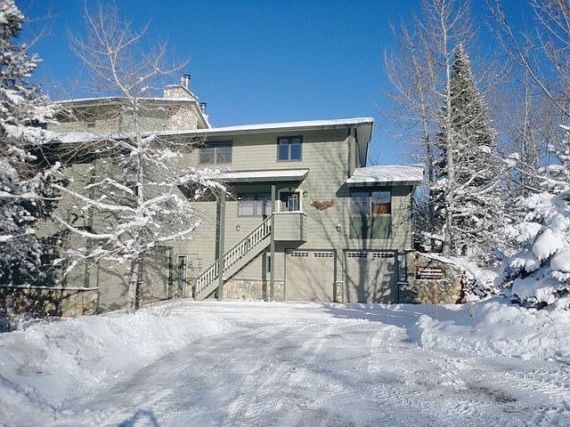 2nd image of 1878 Clubhouse Dr