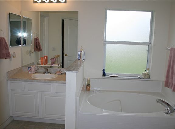 4th image of 13951 Vista Del Lago Blvd
