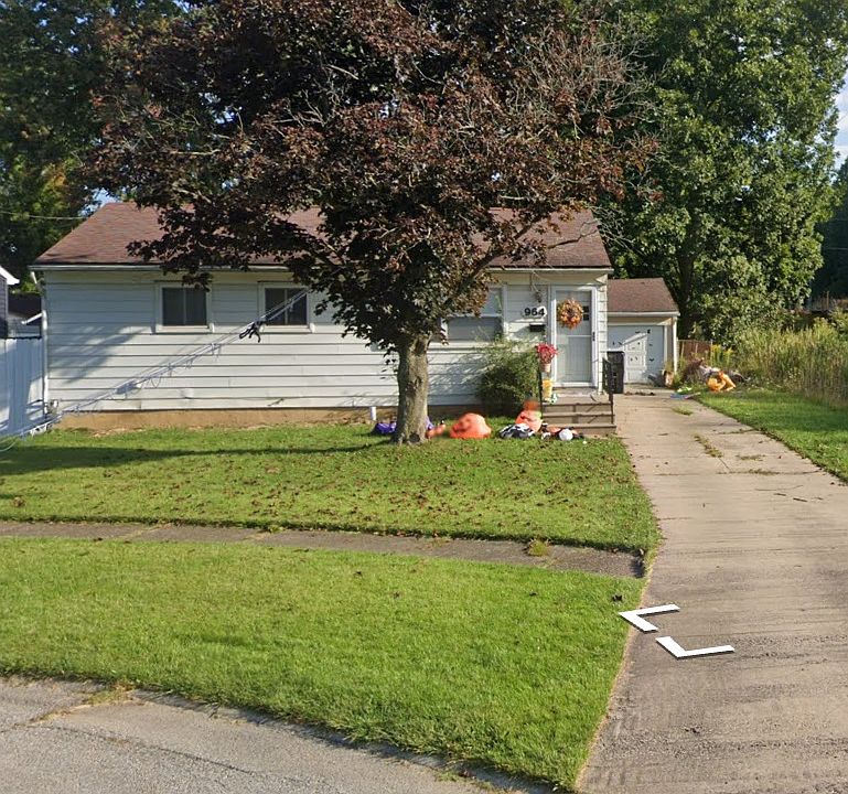 1st image of 964 Sherwood Dr