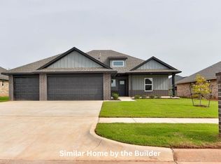 1952 W Flintlock Way, Mustang, OK 73064