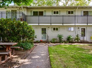 599 Coburg Rd APT 2B, Eugene, OR 97401