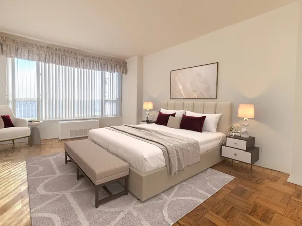 166-25 Powells Cove Boulevard image 4 of 33