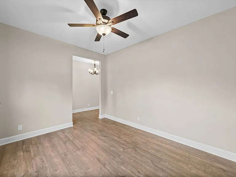 1393 Morning Star Dr — Photo 18