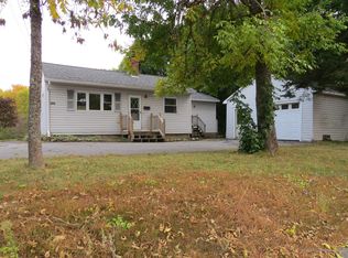 505 Riverside Dr, Augusta, ME 04330