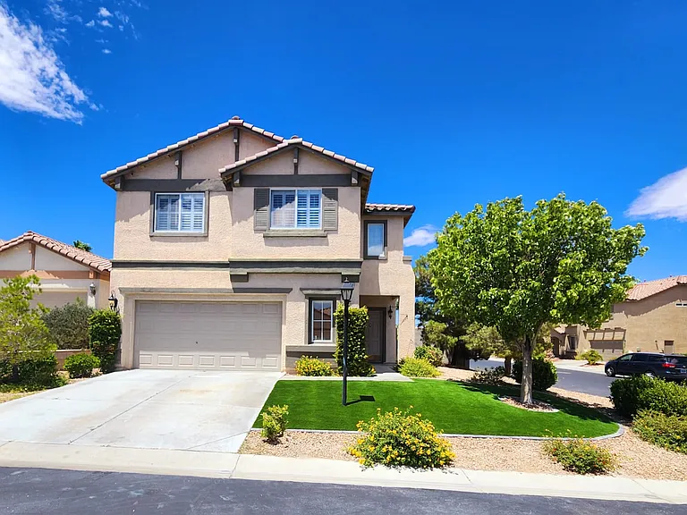 10528 Cliff Edge Ct — Photo 1