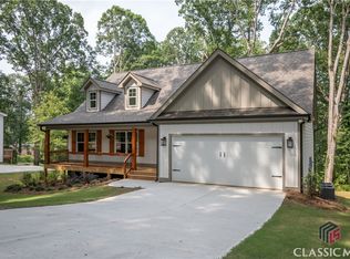 107 Parkview Dr, Commerce, GA 30529