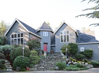 12169 Hilltop Dr, Los Altos Hills, CA