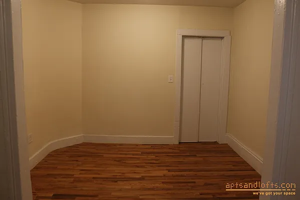 Rented by aptsandlofts.com | media 23