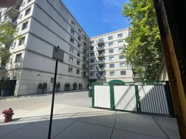 680 N Green St APT 707, Chicago, IL 60642