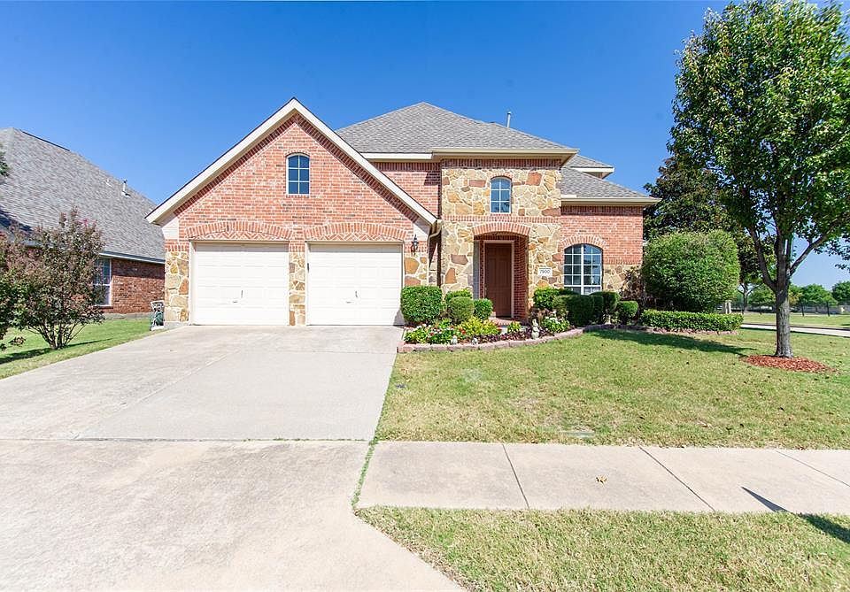 1st image of 7900 Goldfinch Dr