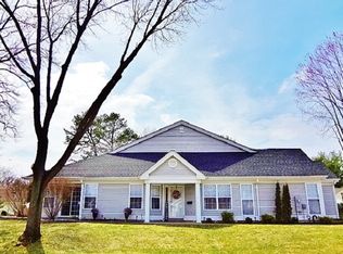 25 Amagansett Ct, Ridge, NY 11961