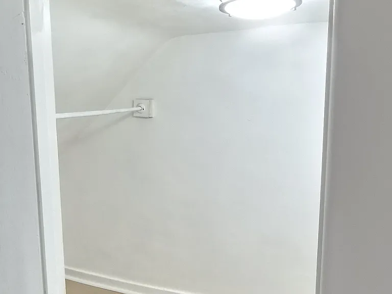 1025 Kenneth Ave #2 — Photo 14