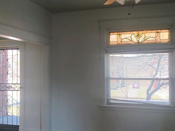 4th image of 979 Cleveland Ave #1