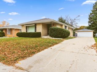 5922 N 79th St, Milwaukee, WI 53218