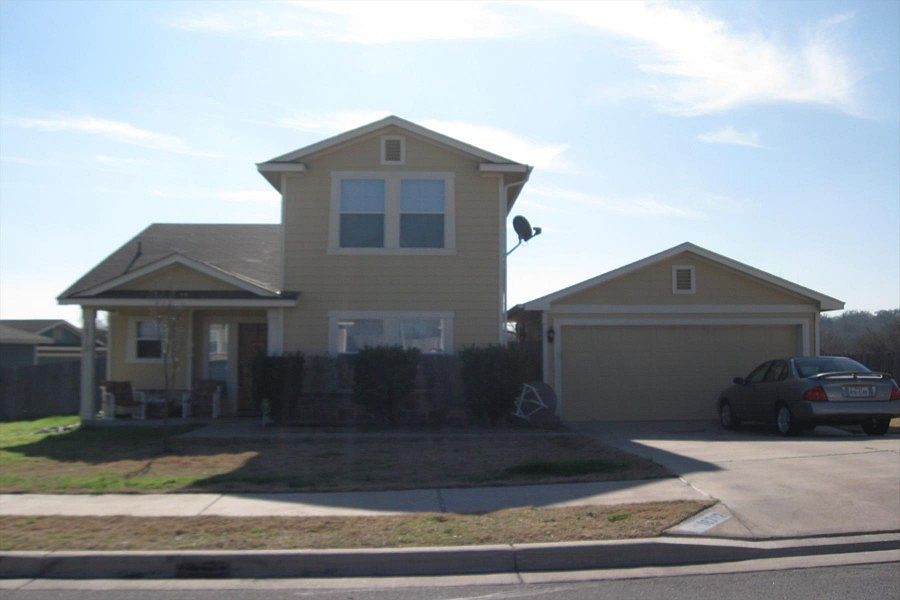 1st image of 18712 Great Falls Dr