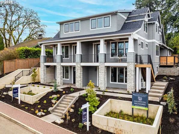 52 Leonard St, Lake Oswego, OR 97034