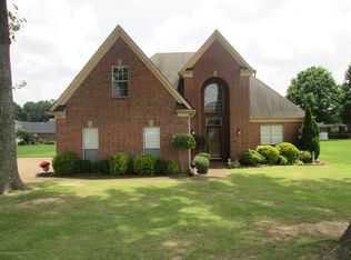 6863 N Hamilton Cir, Olive Branch, MS 38654