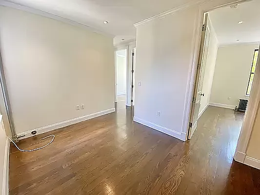 Rented by Avenues Real Estate | media 23