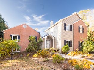 81 Woods Rd, Bethany, CT 06524