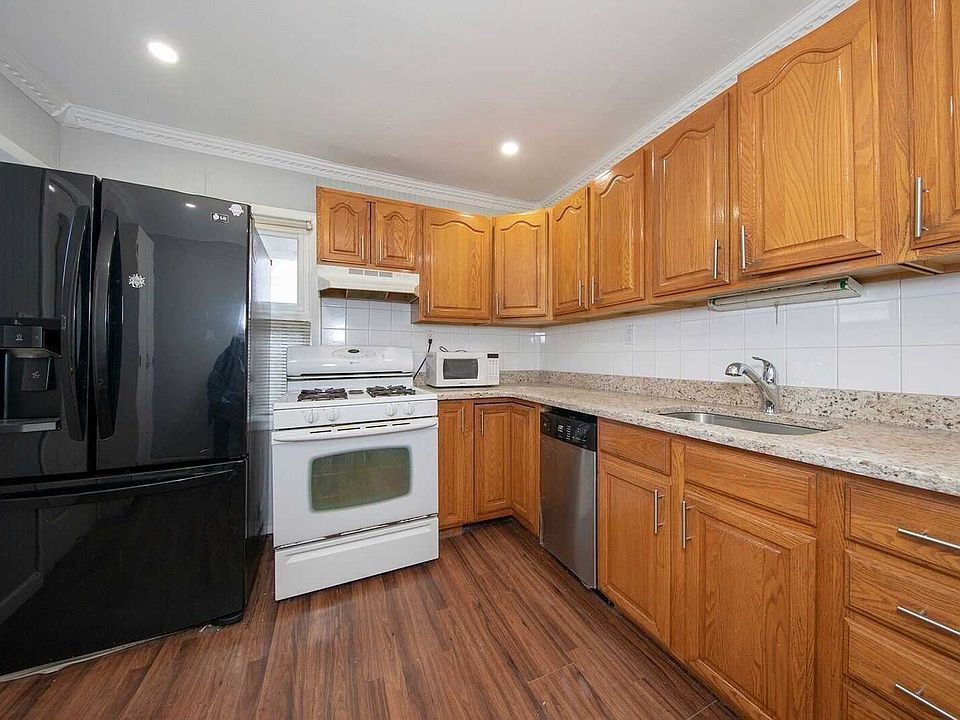 1st image of 47 Ketchum Ave