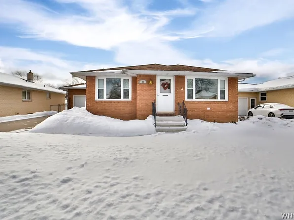 47 Armond Ln, Depew, NY 14043