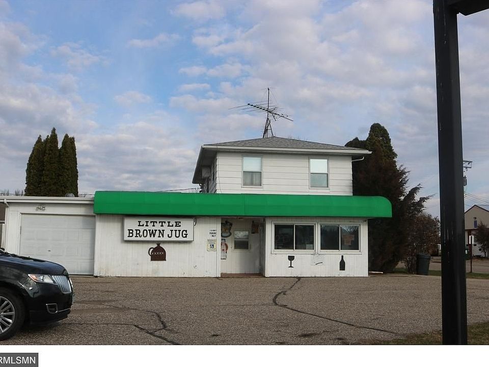 1st image of 520 Commerce Dr E