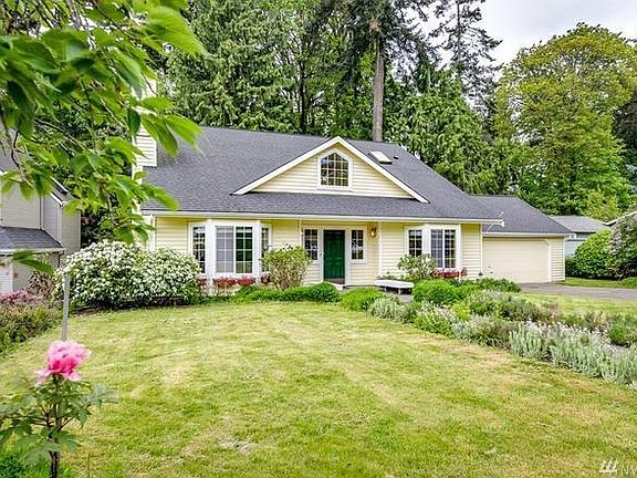 2nd image of 677 Azalea Ave NE