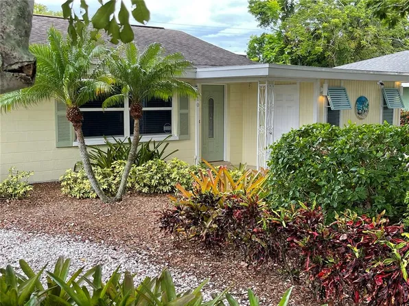 210 57th St W, Bradenton, FL 34209
