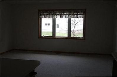 3rd image of 427 7th Ave NE